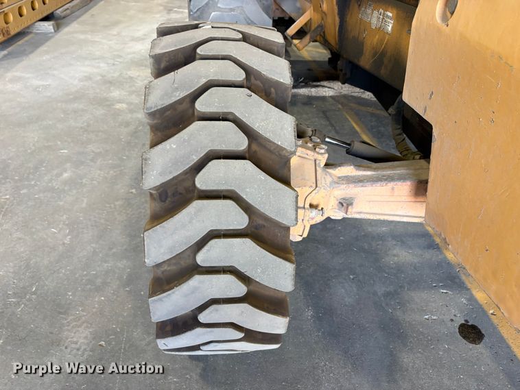 image for item EP3002 Case 580 E forklift