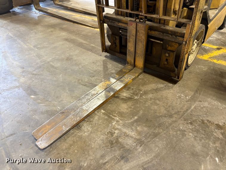 image for item EP3003 Yale GLC050RGNUAF084 forklift