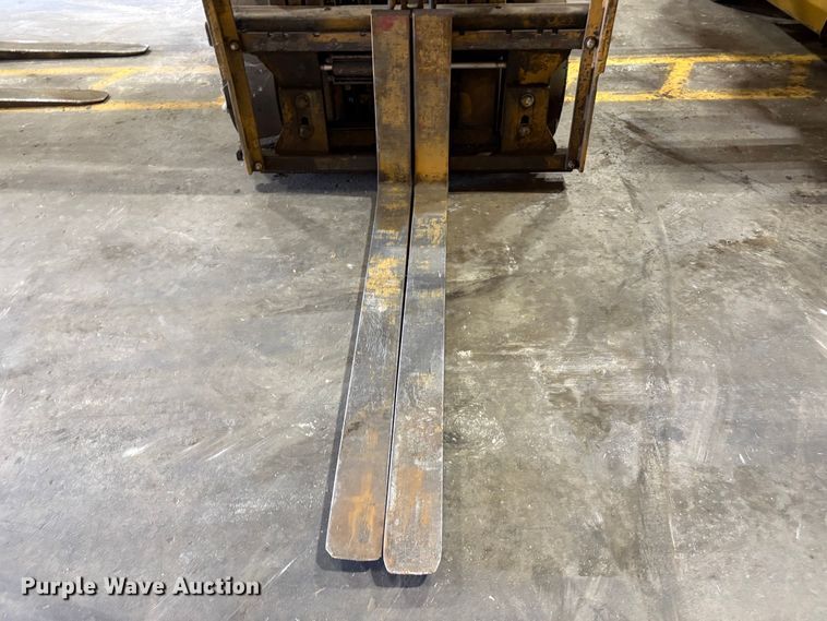 image for item EP3003 Yale GLC050RGNUAF084 forklift