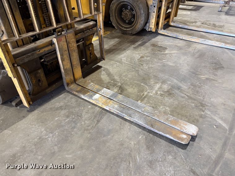 image for item EP3003 Yale GLC050RGNUAF084 forklift
