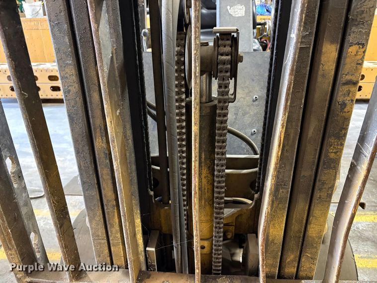 image for item EP3003 Yale GLC050RGNUAF084 forklift