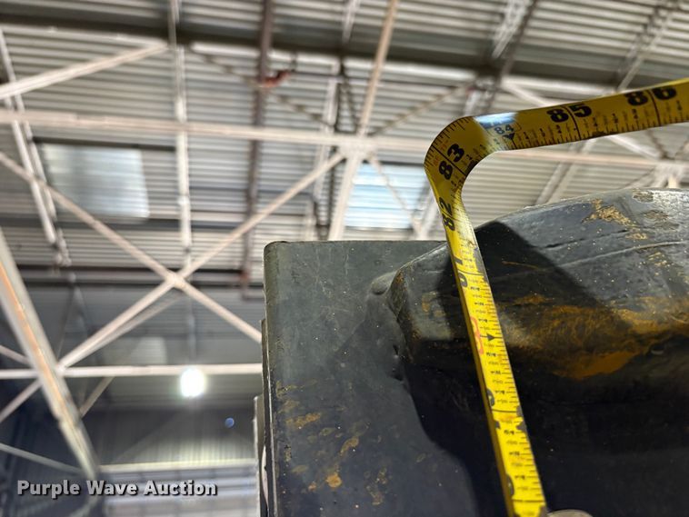 image for item EP3003 Yale GLC050RGNUAF084 forklift