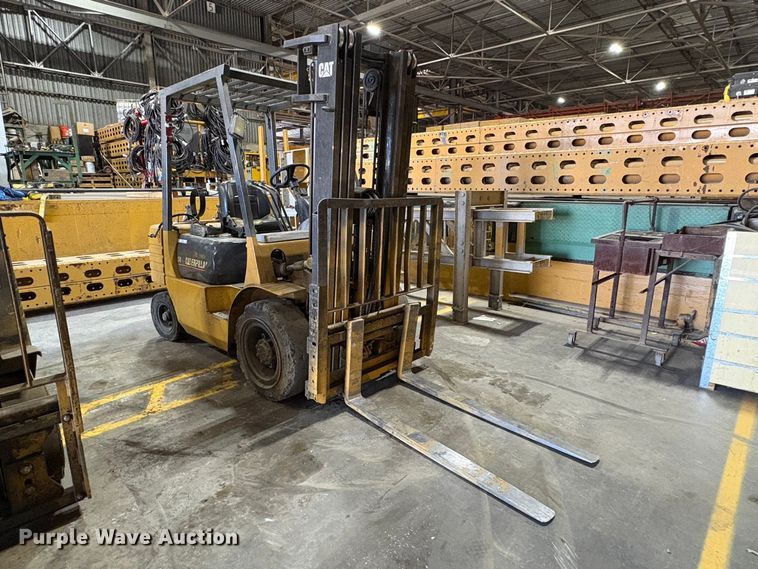 image for item EP3005 Caterpillar 50 forklift