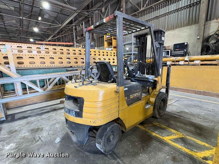 image for item EP3005 Caterpillar 50 forklift