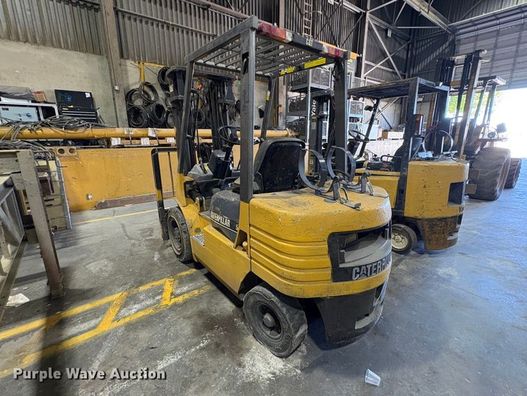 image for item EP3005 Caterpillar 50 forklift