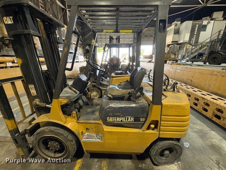 image for item EP3005 Caterpillar 50 forklift