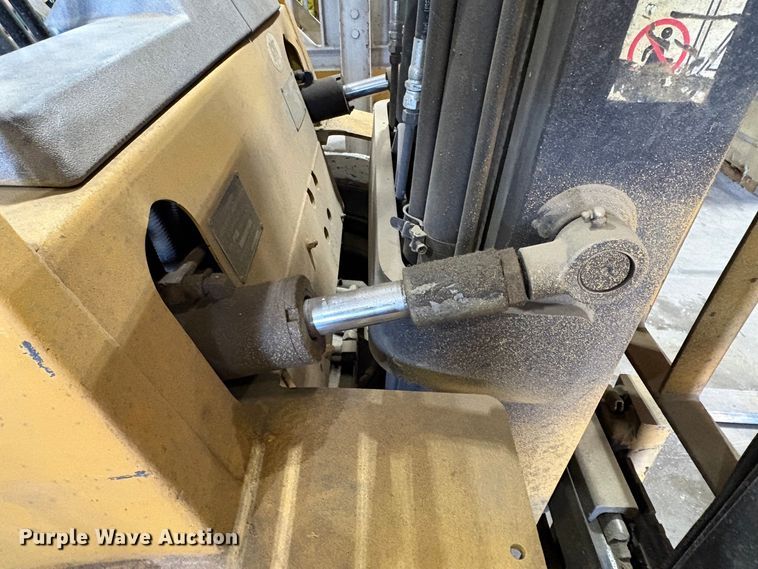 image for item EP3005 Caterpillar 50 forklift