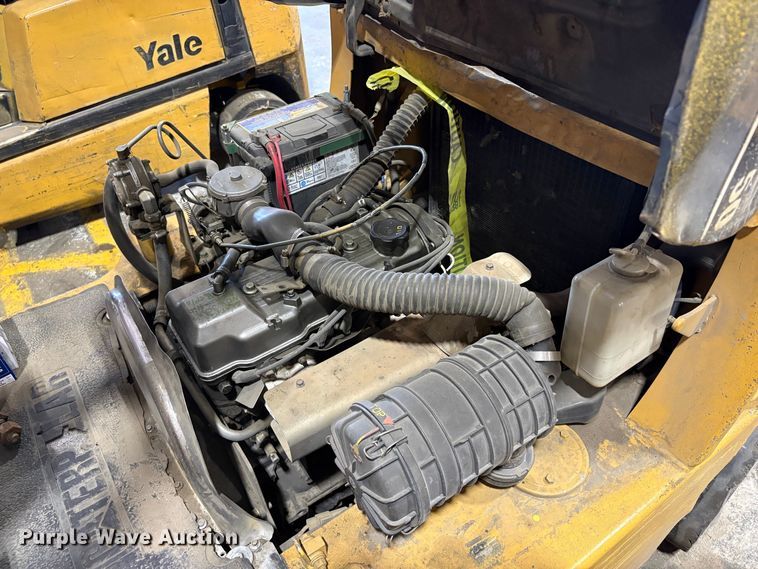 image for item EP3005 Caterpillar 50 forklift