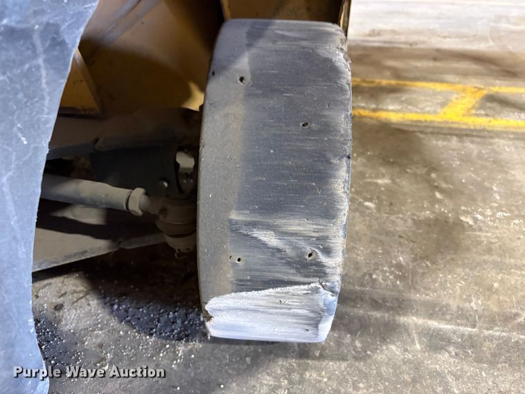 image for item EP3005 Caterpillar 50 forklift
