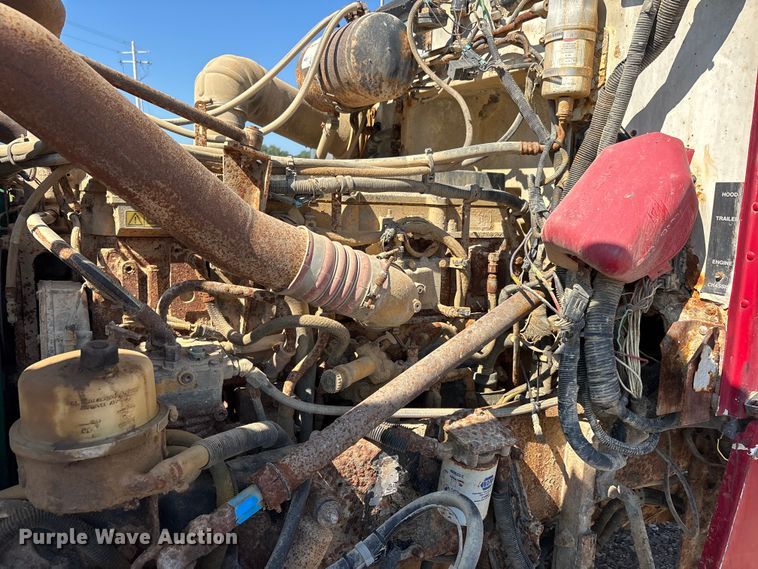 image for item ER3110 2005 Peterbilt 378 dump truck