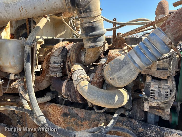 image for item ER3110 2005 Peterbilt 378 dump truck