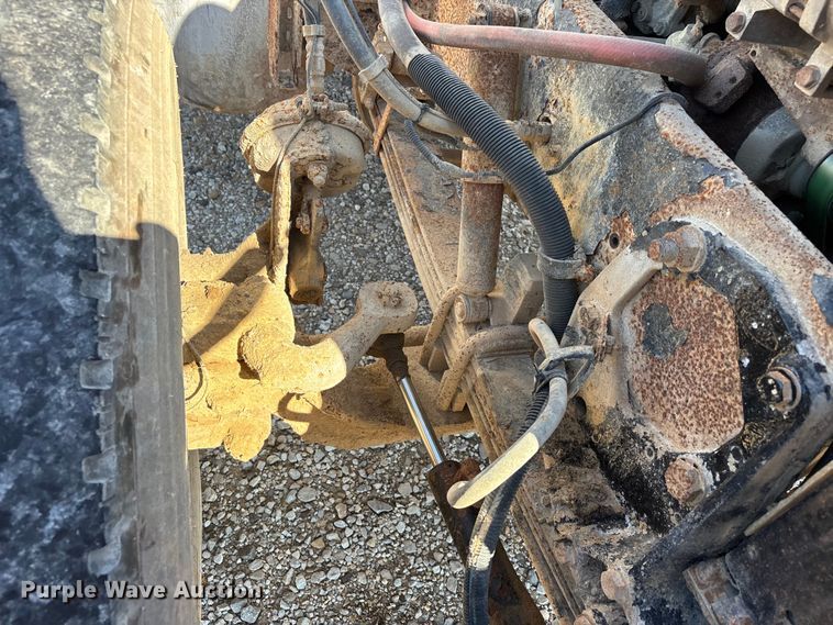 image for item ER3111 2005 Peterbilt 378 dump truck