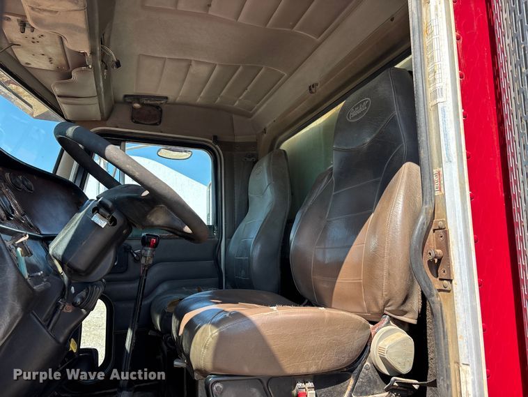 image for item ER3112 2005 Peterbilt dump truck
