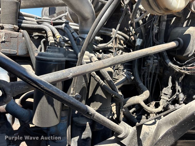 image for item ER3113 2004 Mack CV dump truck