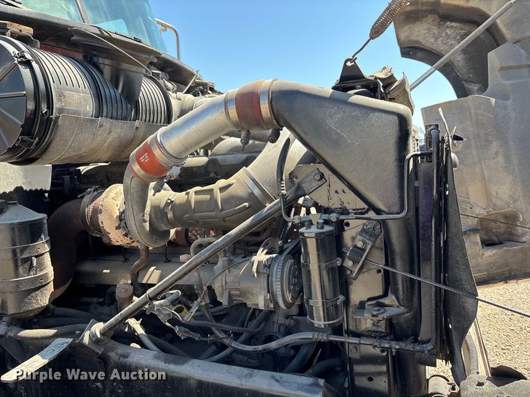 image for item ER3113 2004 Mack CV dump truck