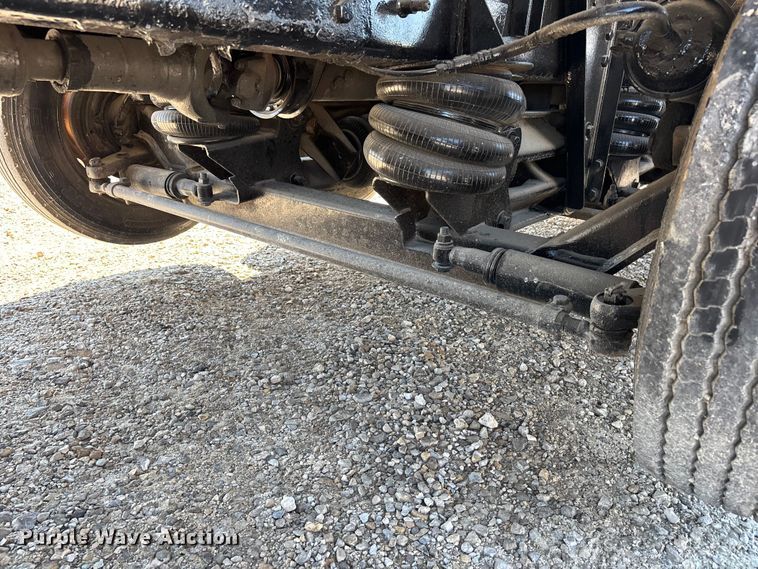image for item ER3113 2004 Mack CV dump truck