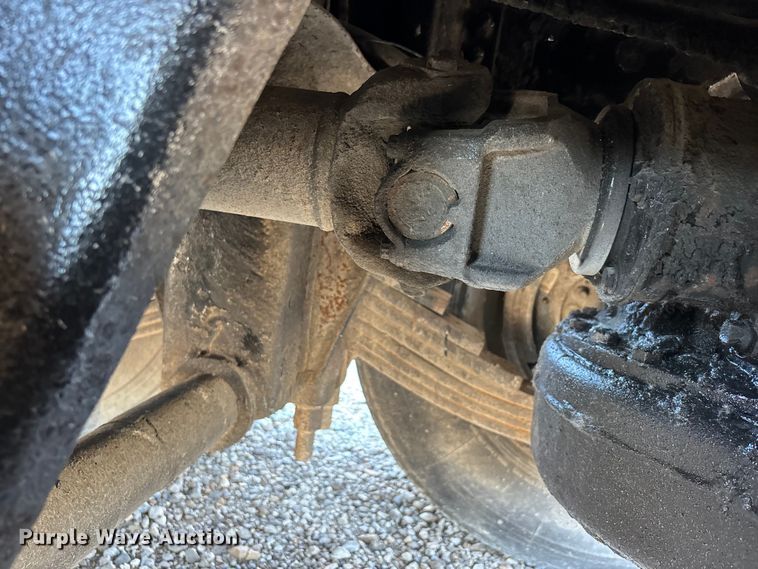 image for item ER3113 2004 Mack CV dump truck