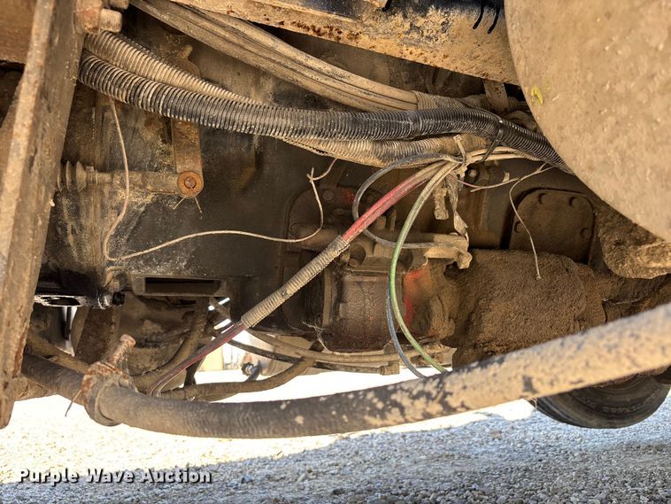 image for item ER3113 2004 Mack CV dump truck