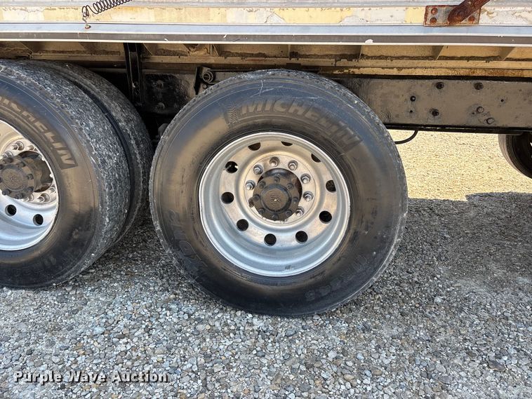 image for item ER3113 2004 Mack CV dump truck