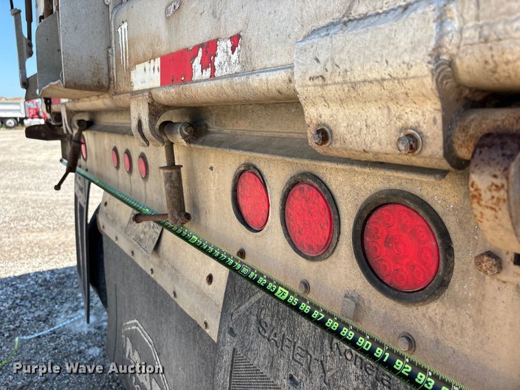 image for item ER3121 2014 MAC Trailer Manufacturing end dump trailer