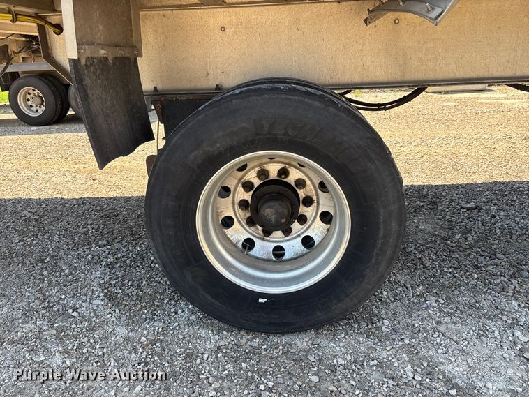image for item ER3121 2014 MAC Trailer Manufacturing end dump trailer