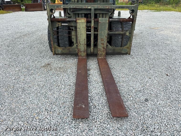 image for item ER3132 Hyster H155XL forklift