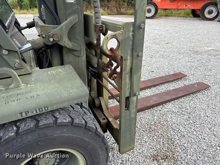 image for item ER3132 Hyster H155XL forklift