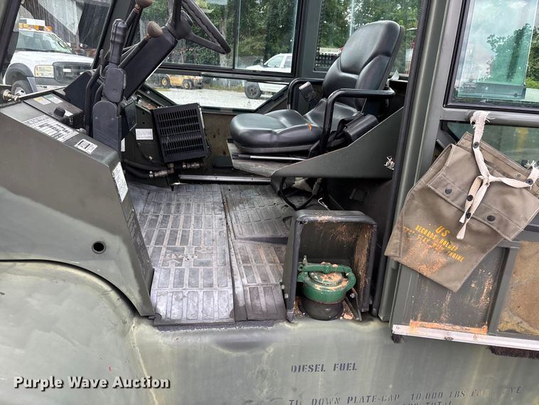 image for item ER3132 Hyster H155XL forklift