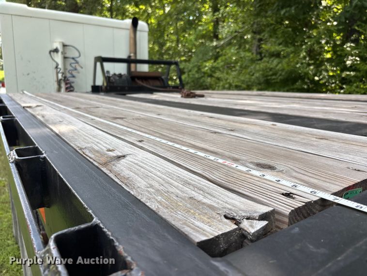 image for item ER3139 2001 Ledwell & Son's Enterprises 1L9 drop deck equipment trailer