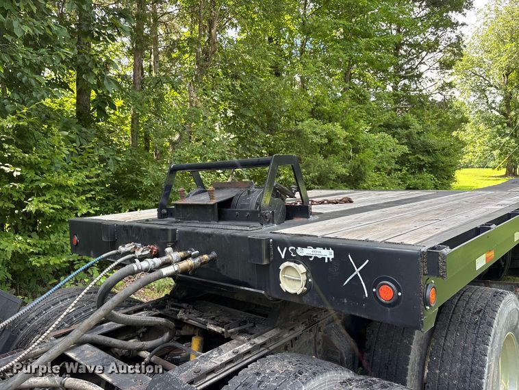 image for item ER3139 2001 Ledwell & Son's Enterprises 1L9 drop deck equipment trailer
