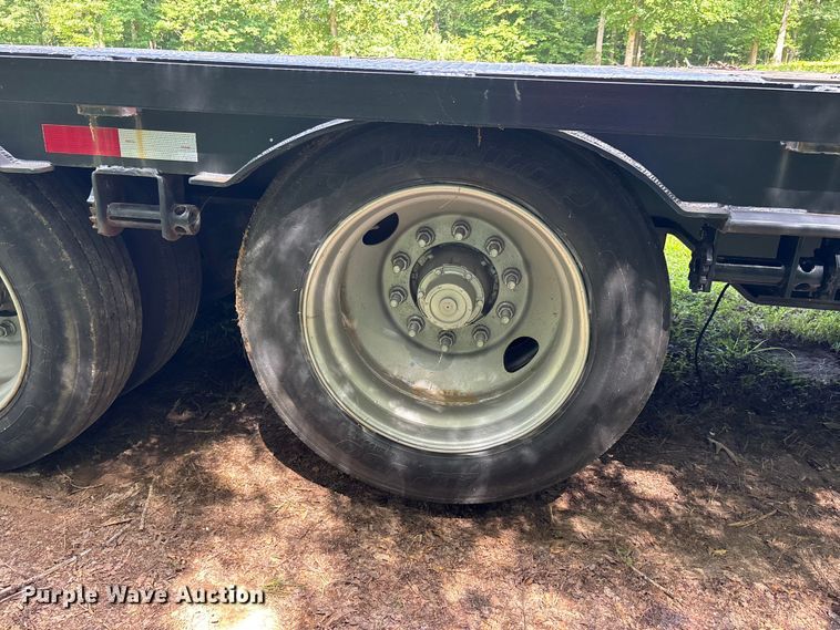 image for item ER3139 2001 Ledwell & Son's Enterprises 1L9 drop deck equipment trailer