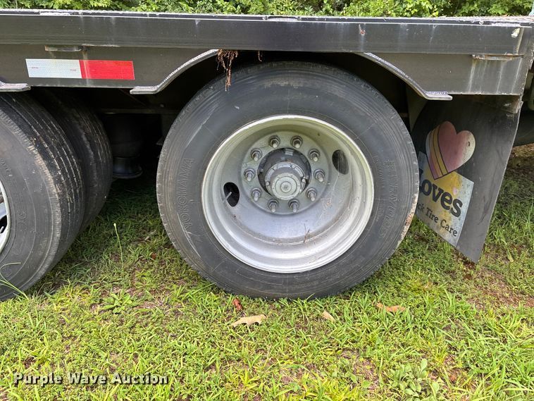 image for item ER3139 2001 Ledwell & Son's Enterprises 1L9 drop deck equipment trailer