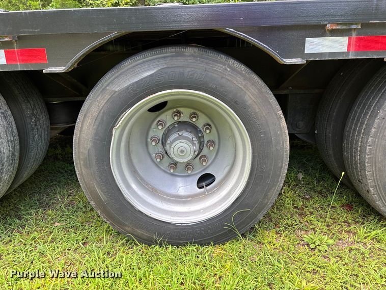 image for item ER3139 2001 Ledwell & Son's Enterprises 1L9 drop deck equipment trailer