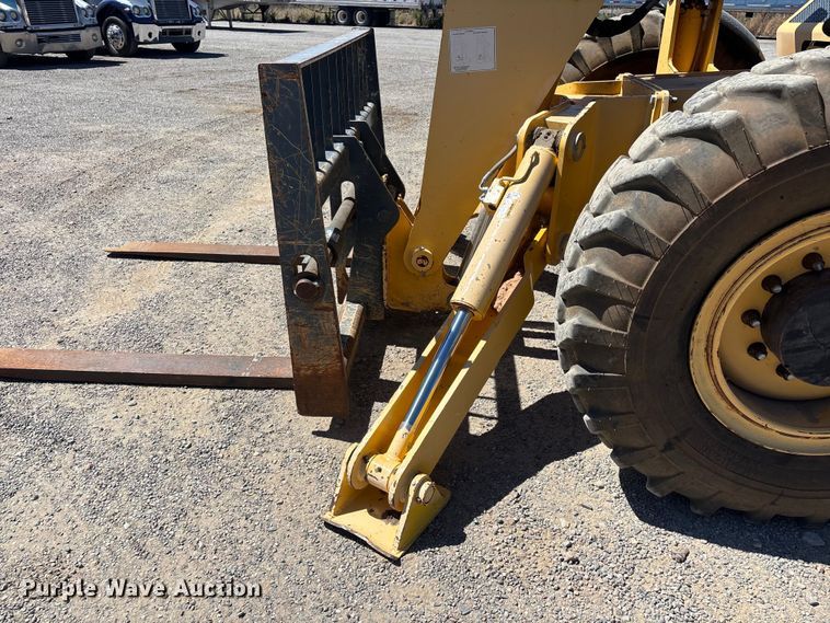 image for item ER7679 Gehl DL12-40 telehandler