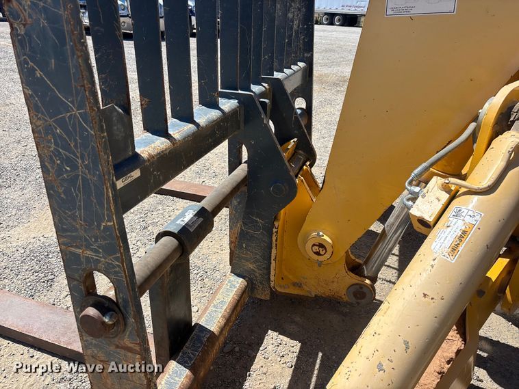 image for item ER7679 Gehl DL12-40 telehandler