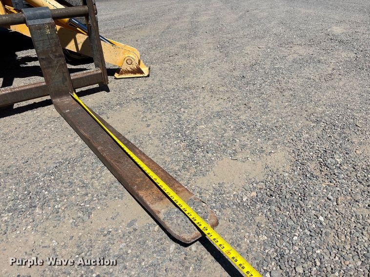 image for item ER7679 Gehl DL12-40 telehandler
