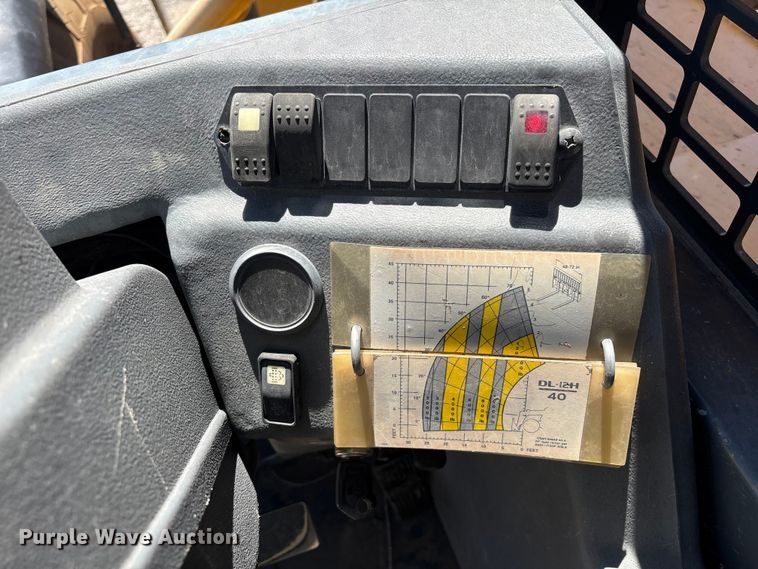 image for item ER7679 Gehl DL12-40 telehandler