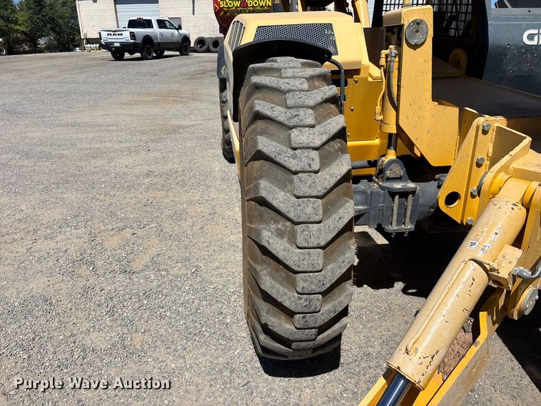 image for item ER7679 Gehl DL12-40 telehandler