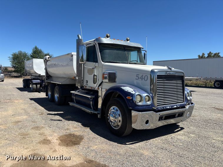 image for item ER7683 2006 Freightliner Coronado dump truck