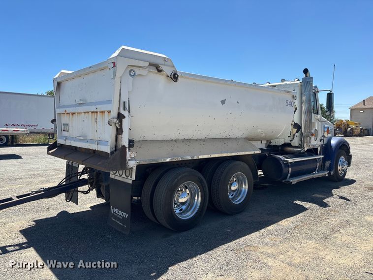 image for item ER7683 2006 Freightliner Coronado dump truck