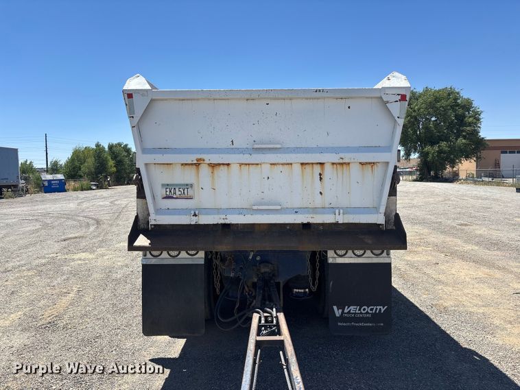 image for item ER7683 2006 Freightliner Coronado dump truck