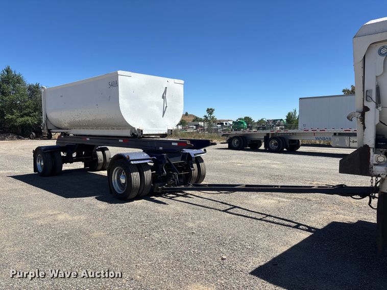 image for item ER7683 2006 Freightliner Coronado dump truck