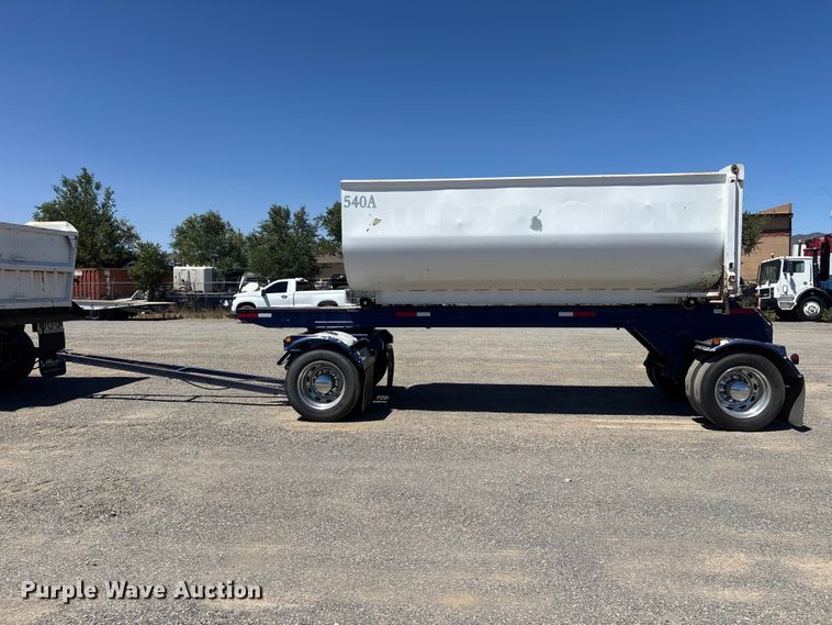 image for item ER7683 2006 Freightliner Coronado dump truck