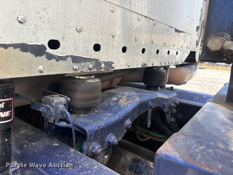image for item ER7683 2006 Freightliner Coronado dump truck