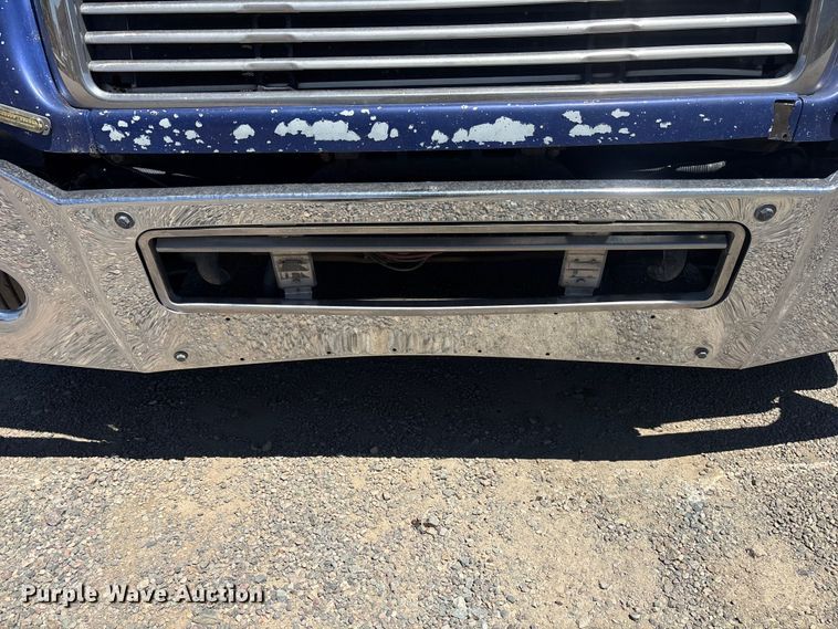 image for item ER7683 2006 Freightliner Coronado dump truck