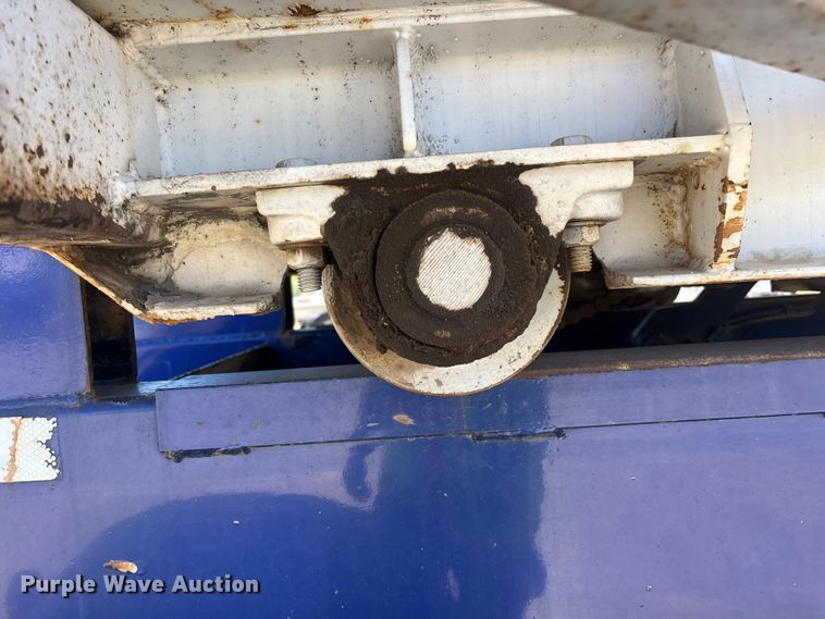 image for item ER7683 2006 Freightliner Coronado dump truck