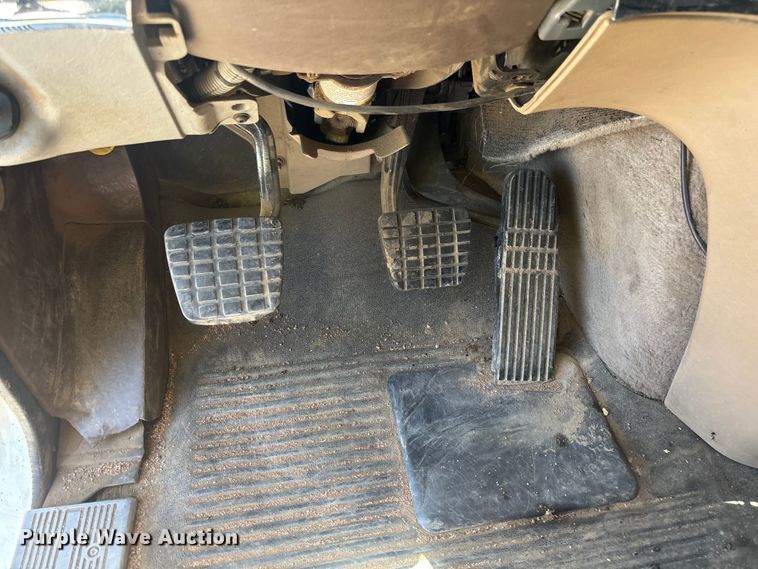 image for item ER7683 2006 Freightliner Coronado dump truck