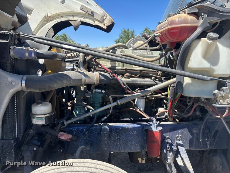 image for item ER7683 2006 Freightliner Coronado dump truck