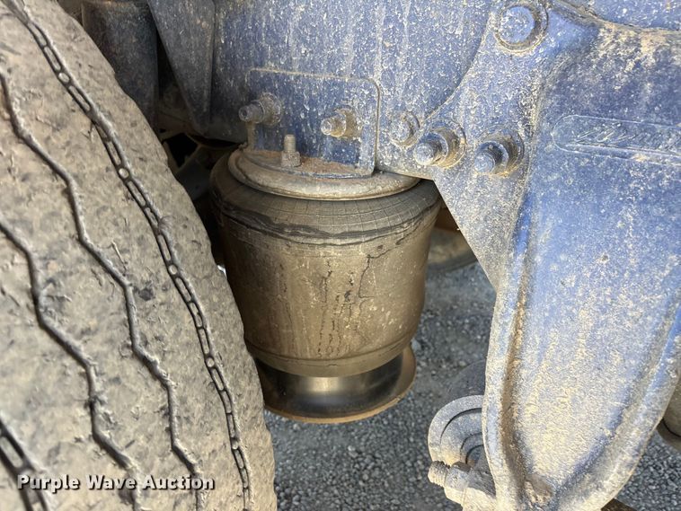 image for item ER7683 2006 Freightliner Coronado dump truck