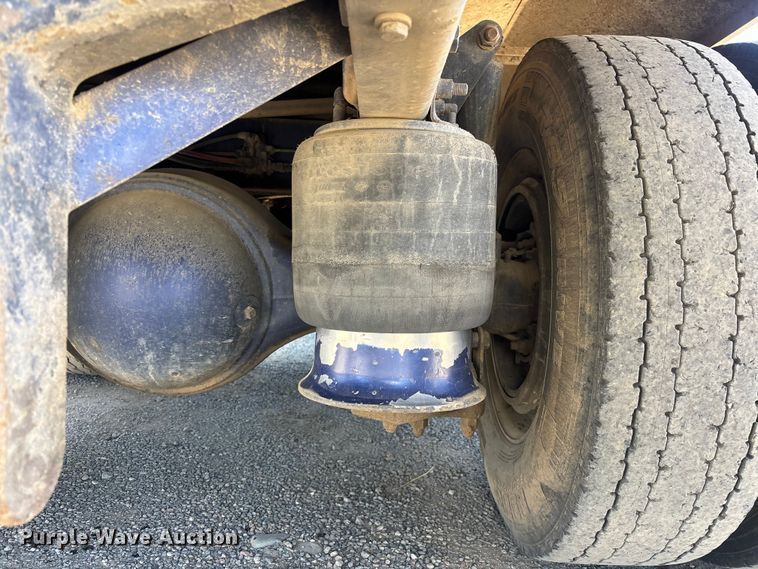 image for item ER7683 2006 Freightliner Coronado dump truck